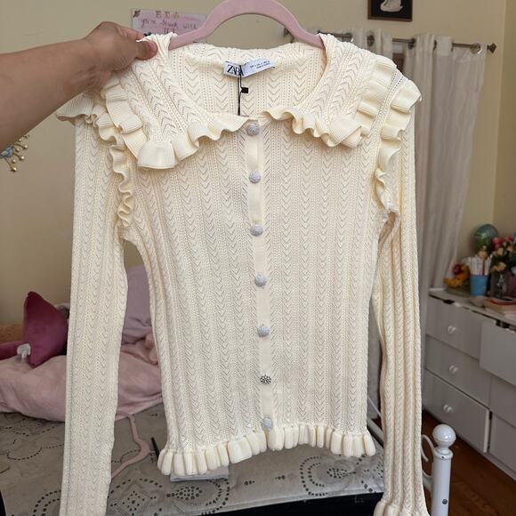 ZARA BLOGGER FAVORITE KNIT CARDIGAN WITH JEWEL BUTTONS‎ Size Large 5802/029/712 - Picture 1 of 14